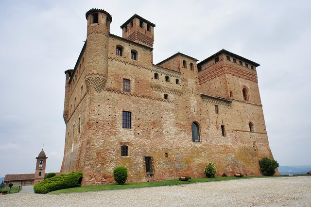 Castello di Grinzane Cavour