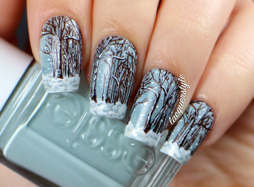 Lacquerstyle.com: Winter Forest - Snow Nail Art