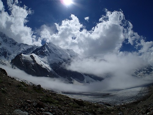 russia climbing caucasus mountaineering bezengi безенги ночевкиавстрийские хижинаджангикош ледникбезенги bezengiwall