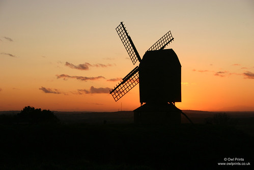 sunset orangesky windmill brillwindmill postmill architecture gradeiilistedbuilding canoneos300d