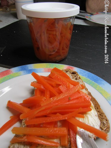 arotten-Pickles - in Essig eingelegte Karotten