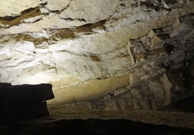 mammoth-cave-tour
