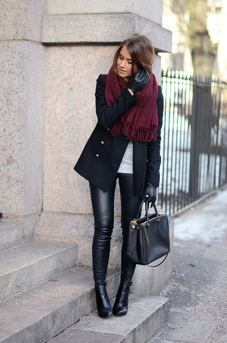 9 Best Burgundy tights outfit ideas  autumn fashion, burgundy tights, tights  outfit