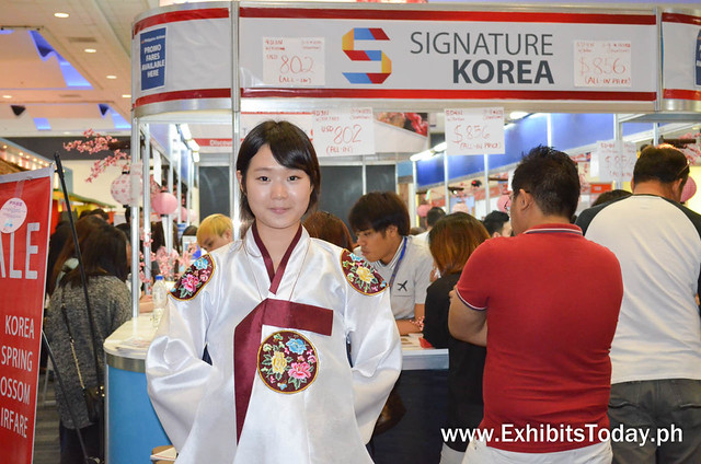 Signature Korea exhibit booth 