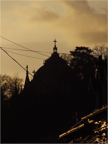 sunset sky france fuji cross zoom royal chapel roofs kings cables fujifilm chapelle royale dreux s2980