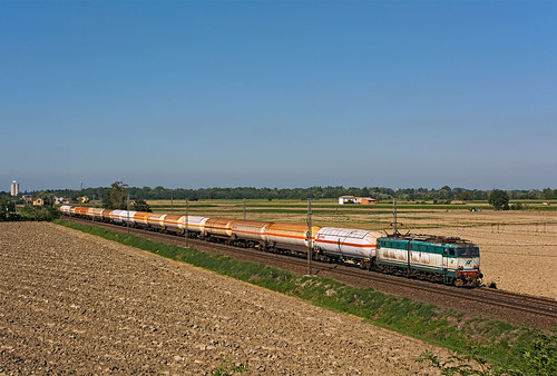 railroad railway trains bahn lombardia mau freighttrain ferrovia treni pavese caimano e655 guterzuge nikond7100