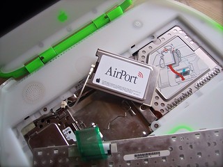 Airport Card in the  iBook Clamshell Keylime
