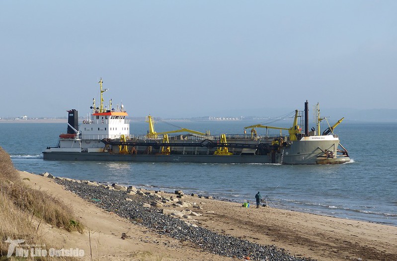 P1110103 - Sand Extraction, Burry Port