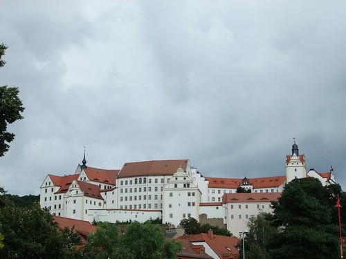 castle history germany escape saxony wwii tunnel worldwarii tunnels thegreatescape prisonerofwar greatescape prisonersofwar colditz colditzcastle historicalsignificance escapefromcolditz escapetunnels