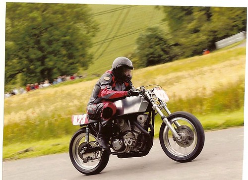british-racing-motorcycle-v-twin-988cc-godden-rickman-metisse-sprint-hill-climb-1