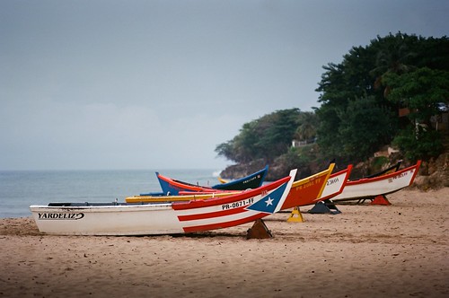 seascape nikonfm2n landscape 135 puertorico aguadilla crashboat beach analog film kodakektar100 nikon50mmf14