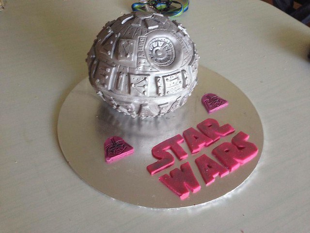 Starwars Cake by Tara Gale