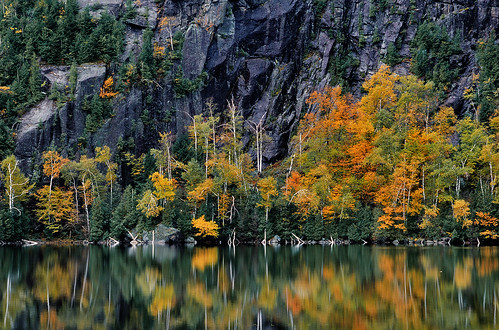 autumn ny newyork landscapes adirondacks adirondackmountains landscapephotography adirondackstatepark chapelpond