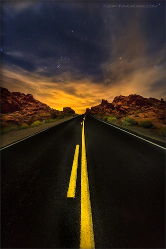 road valleyoffire night stars landscape highway nightshot desert nevada roadie vof valleyoffirehwy