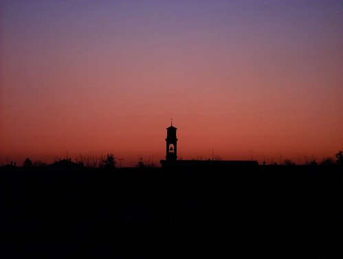red italy orange tower silhouette sunrise italia bell alba campanile finepix s5000 fujifilm rosso arancio