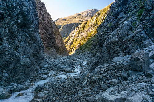 day2 newzealand mountains water river rocks hiking arthurspass hike boulders nz tramping tramp arthurspassnationalpark 2015 greywacke sonynex6 taipoitiriver
