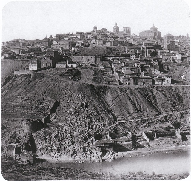 Posible evidencia fotográfica de una maderada en Toledo usando el Tajo. Fotografía de Charles Clifford o Jean Laurent en 1857 (detalle)