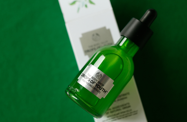 The Body Shop Drops of Youth Concentrate, the body shop, the body shop drops of youth, fashion blogger, fashion is a party, beautyblog, serum, concentraat, verjongend serum, huidverzorging, skin care