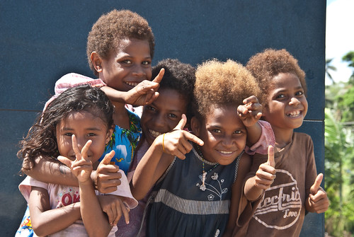 girls smile kids papuanewguinea alotau