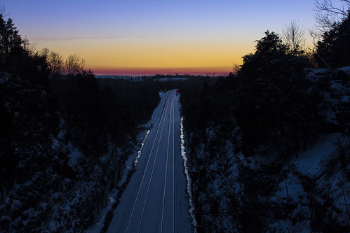 sunset snow pines parallel signal railroadtracks norfolksouthern leadinglines railroadsignal norfolksouthernrailroad wilmorekentucky jessiminecounty