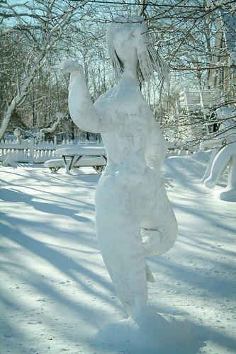 winter sculpture snow statue island capecod massachusetts marthasvineyard fieldgallery westtisbury