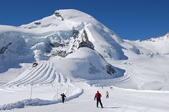 Nejlepší lyžování ve Švýcarsku – běžky i sjezd