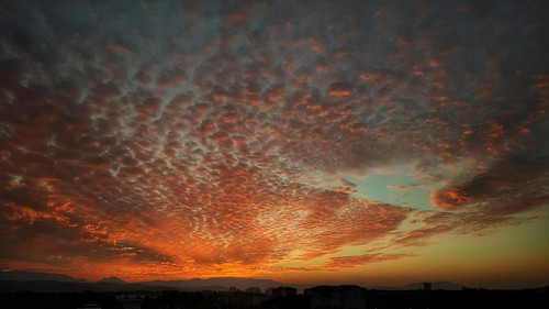 morning red sky clouds sunrise fire bright snapseed galaxys6