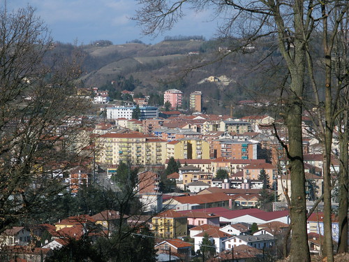 urban italy photography cities cityscapes piemonte monferrato landscaped acqui acquiterme