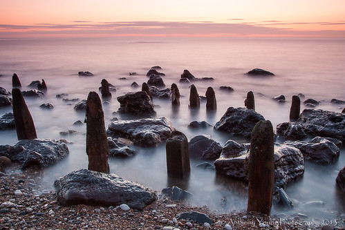 seascape le posts seaham countydurham seahamharbour canon400d durhamcoast chemicalbeach sigmaaf1770mmf2845dcmacro