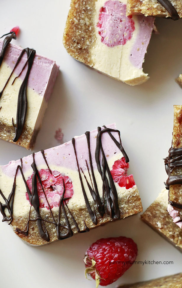 Raw vegan raspberry cheesecake slices make such a delicious vegan treat! 