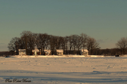 winter canon river cabin december quebec hiver ottawa riviere lodge chalet decembre dorion g12 outaouais vaudreuil robertwarren