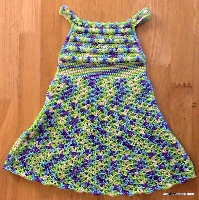 Puff-Stitch-Halter-Dress-Crochet-Free-Pattern