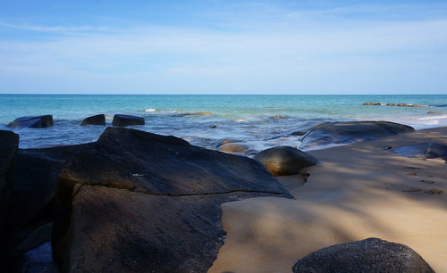 ocean sea beach strand thailand meer stones steine khaolak adamansea thesandsbykatathanyresortskhaolak
