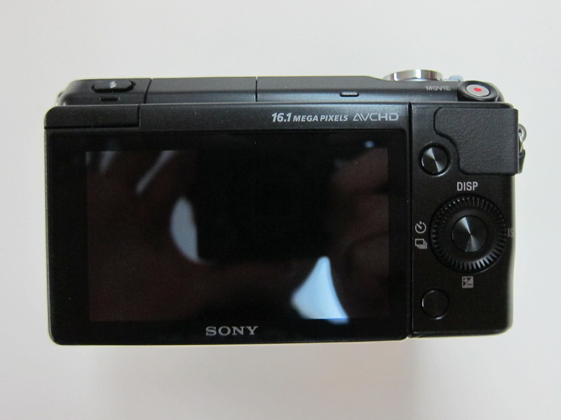Sony NEX-3N - Front