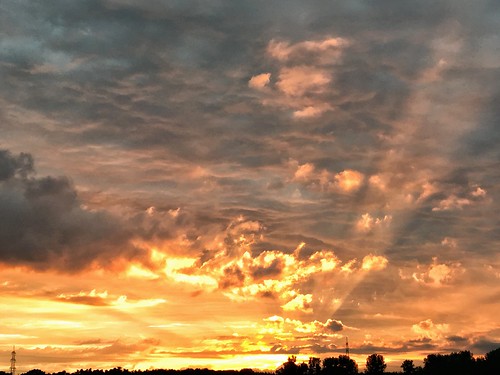 sunset sky clouds germany deutschland hessen himmel wolken morgenrot morgenstund morgenröte grosgerau kyriakos11