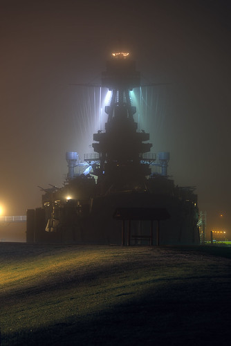 city usa night landscape lights ship texas tx houston worldwari battleship usstexas sanjacintomonument thehaif 31662 20140201