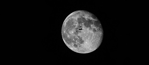 california blue plane airplane losangeles horizon large luna mooon sanfernandovalley