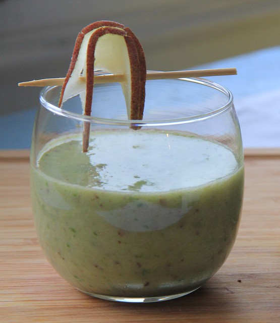 Pear and Ginger Smoothie