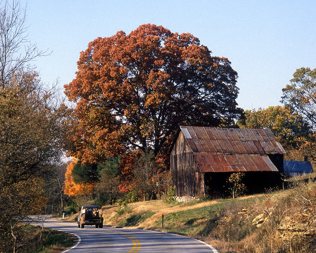 Bald Knob Road (U.S. Route 421) - a few miles north of Frankfort, Kentucky U.S.A. - October 1987 - Credit: Kentucky Photo File on Flickr