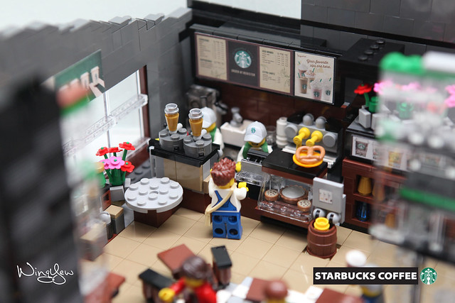 Lego MOC Starbucks Cafe (11)