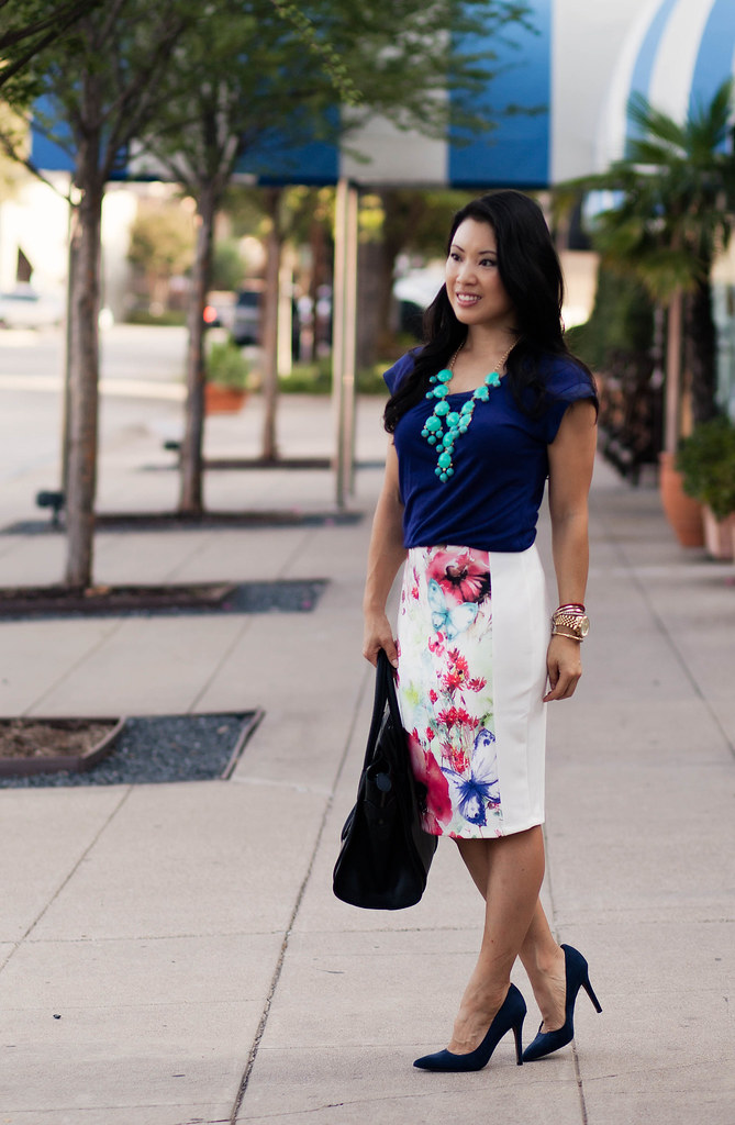 navy scoop neck top, forever 21 white floral panel bodycon skirt, navy suede pumps, turquoise bubble necklace, celine mini luggage tote | petite fashion