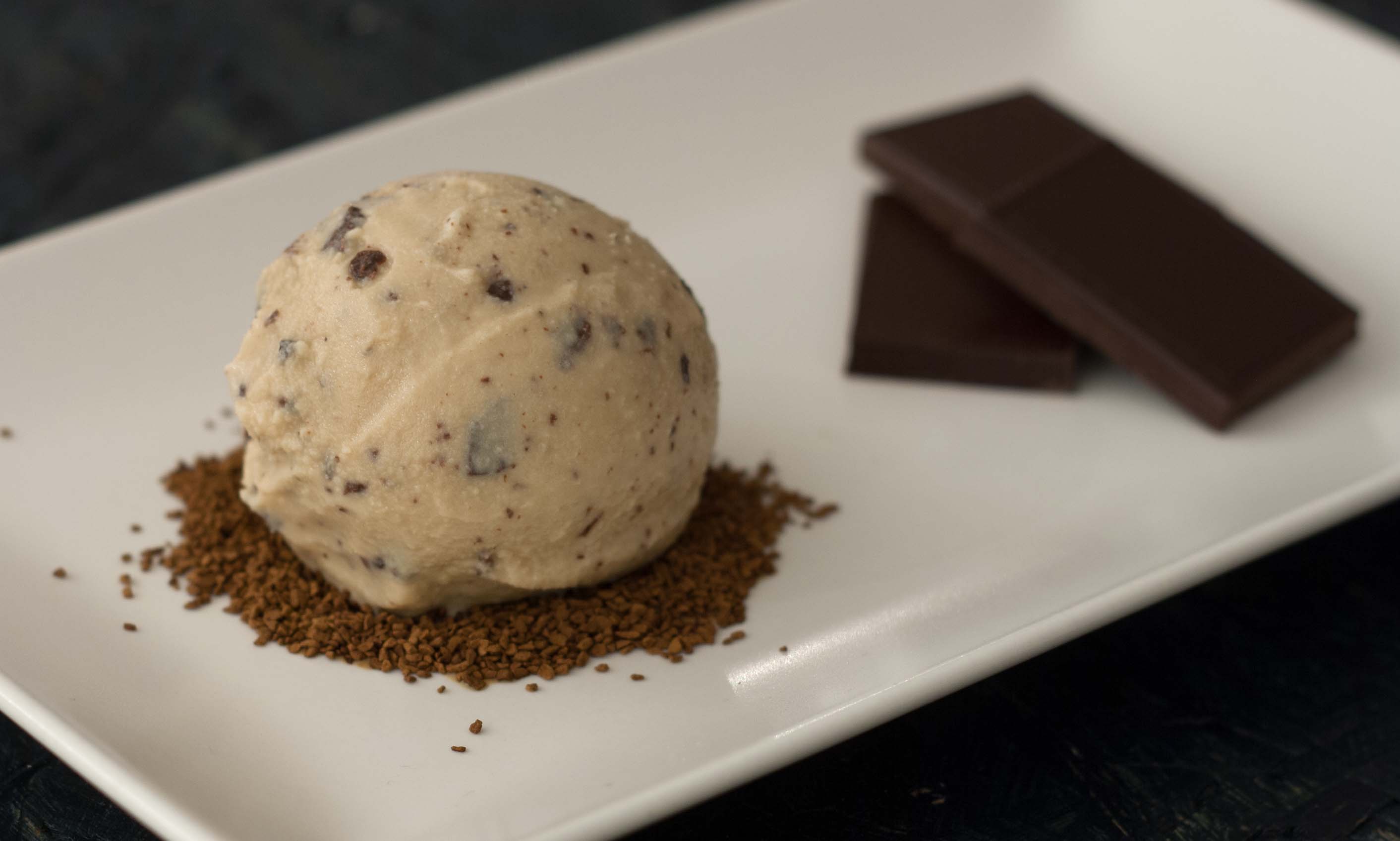 Recipe for Homemade Coffee Ice Cream with Chocolate Pieces