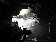Hana - Waianapanapa Black Sand Lava Tube