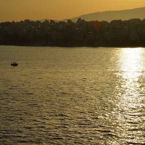 new city sunset sea sun beautiful port sunrise boat day colours view greece piraeus ηλιοβασίλεμα attiki ελλάδα λιμάνι πόλη ημέρα θαλασσα ανατολή χρώματα θέα νέα αττική βαρκα ηλιοσ πειραιασ θαυμάσια