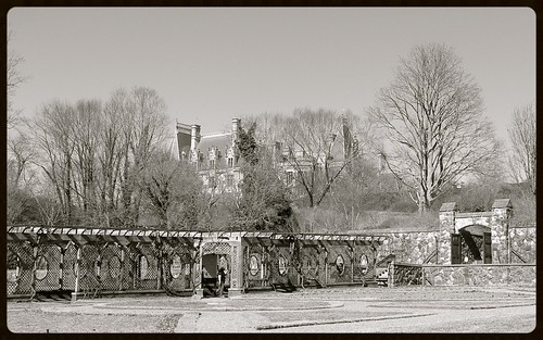 trees winter blackandwhite bw museum garden landscape nc asheville landscaping historic trellis vanderbilt american frame aviary stonewall mansion biltmore chateau stark turret lattice walledgarden pergola parterre greathouse