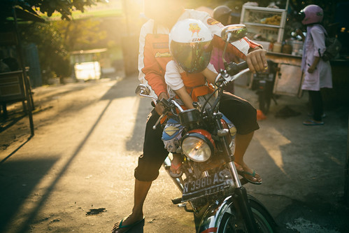 sunset indonesia kid helmet motorbike biker malang rider goldenhour