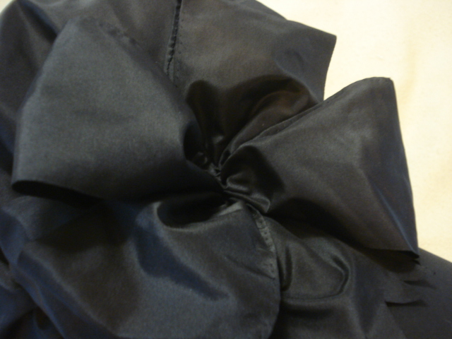 The Couture Courtesan: A Beautiful Black Bonnet