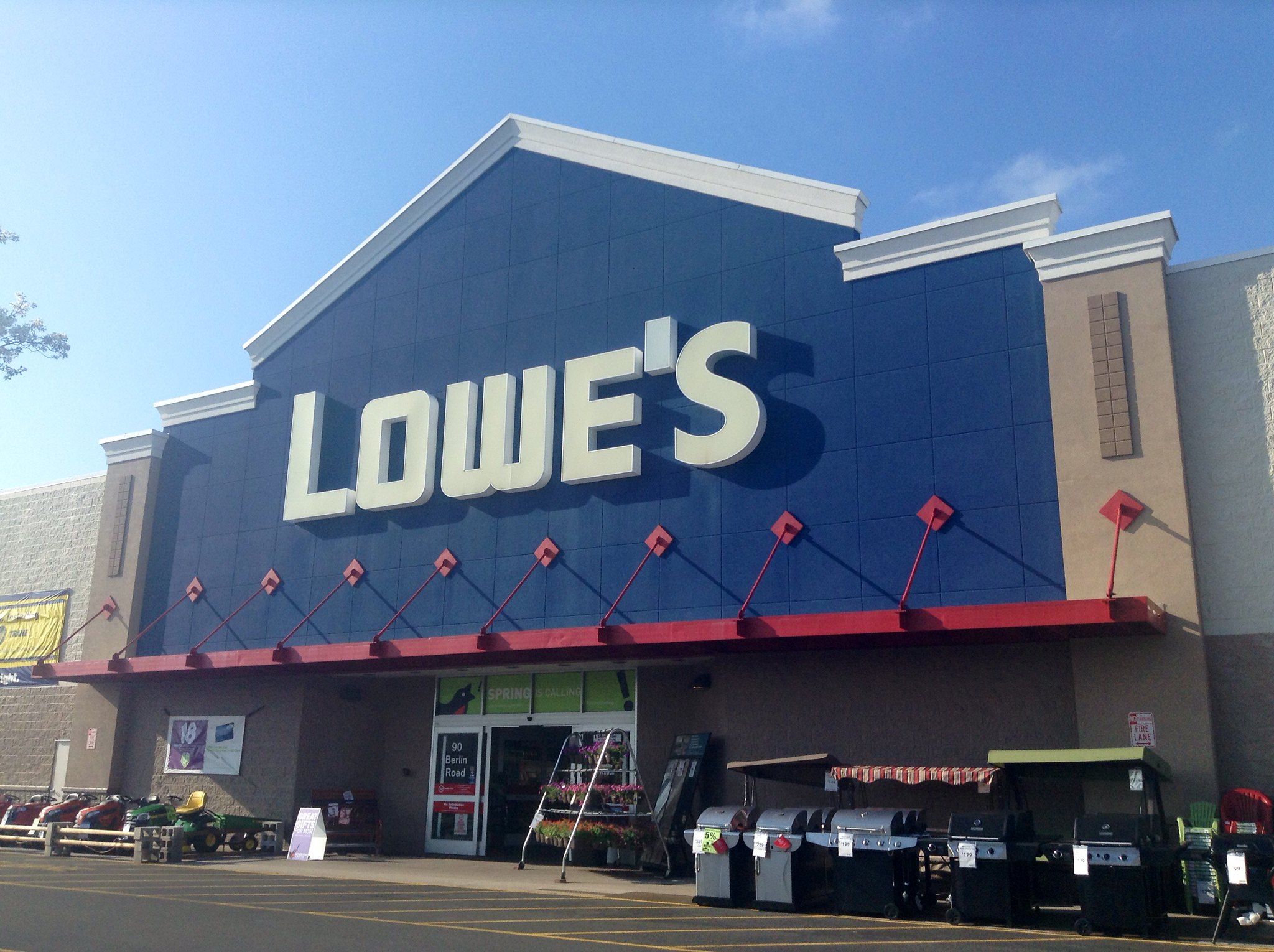 Lowe's Home Improvement Center. Lowes Store Lowe's Logo, Lowe's Sign