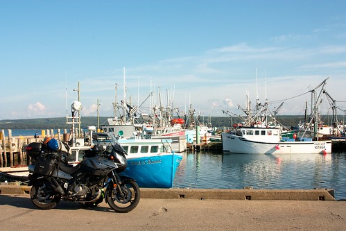 ocean boats harbor motorcycles bayoffundy vstrom tocategorize