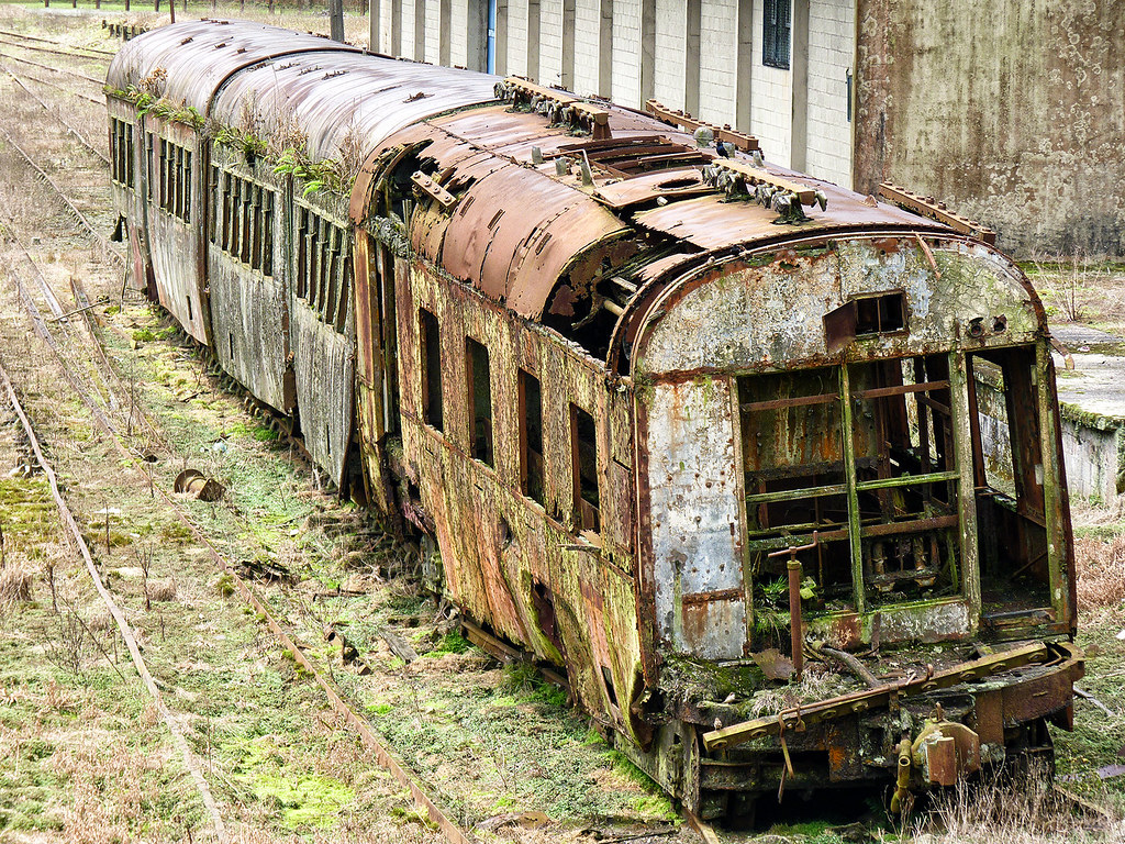 Railway History Slowly Rotting Away